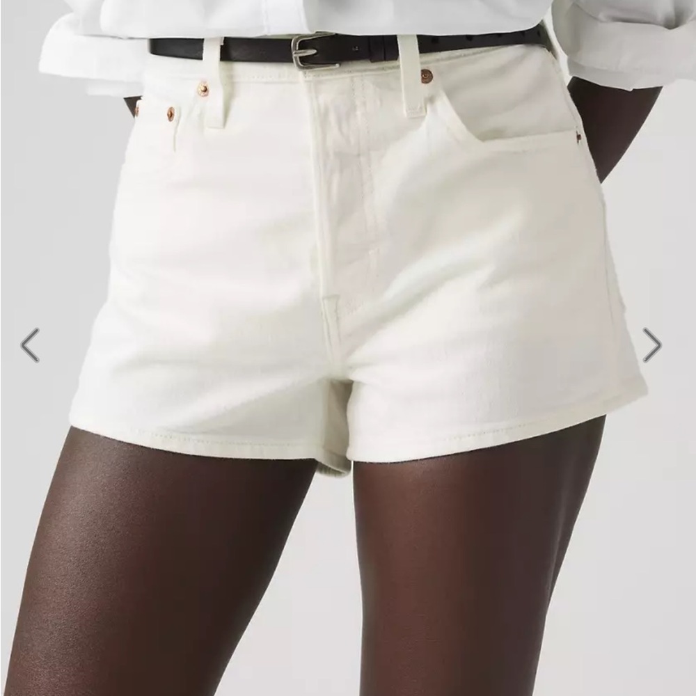 Levi's Women's High Waist Shorts - Off White